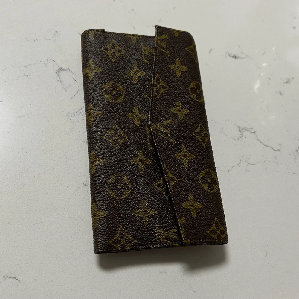 LOUIS VUITTON LV Wallet